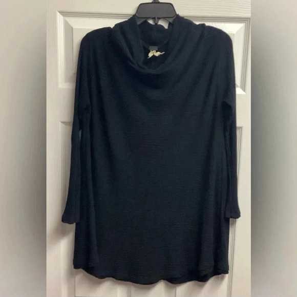 Free People/We The Free Lover Ribbed Black 3/4 Sleeved Tunic Sweater Size Medium - Picture 3 of 5